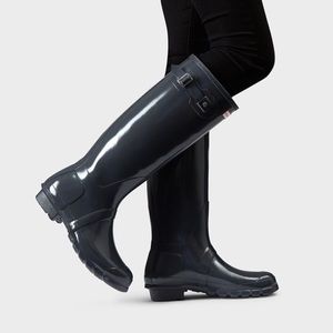 Hunter - Original Tall Gloss Rain Boots: Chocolate
